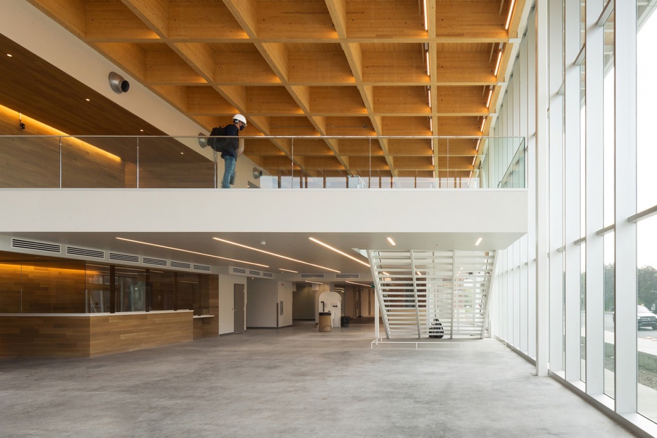 verdun auditorium by fabg