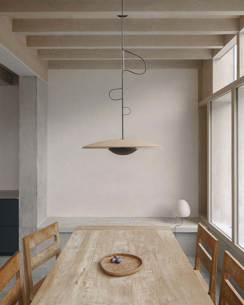 Concrete Plinth House by DGN Studio