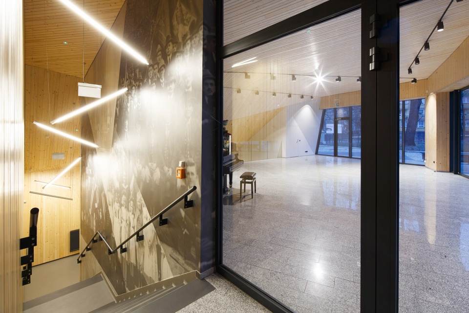 educational center and rosary garden by medusa group