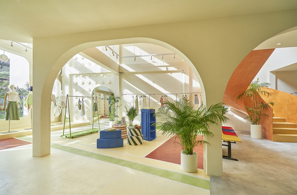 libe flagship by red5studio