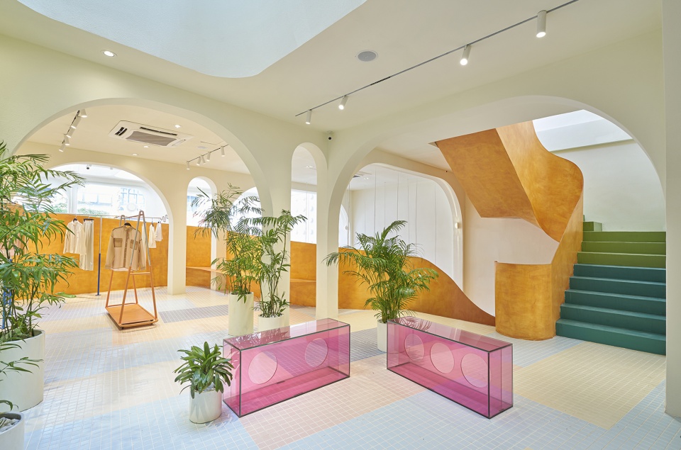 libe flagship by red5studio