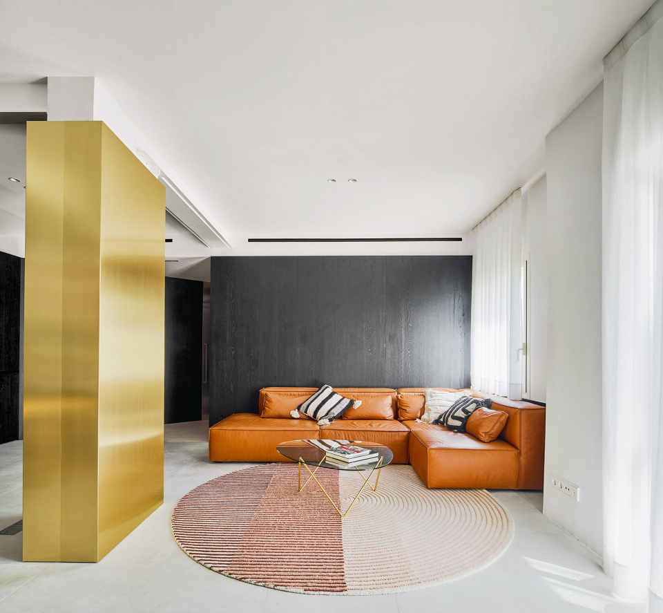 Residence 0110 by Raul Sanchez Architects