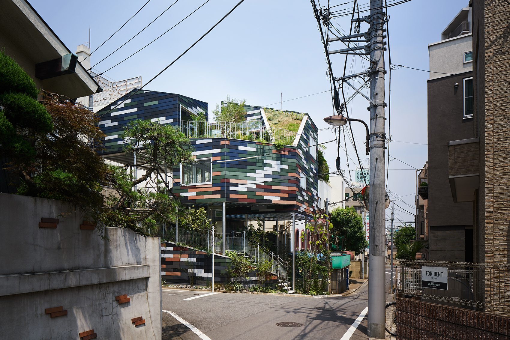 overlap house by akihisa hirata architecture office