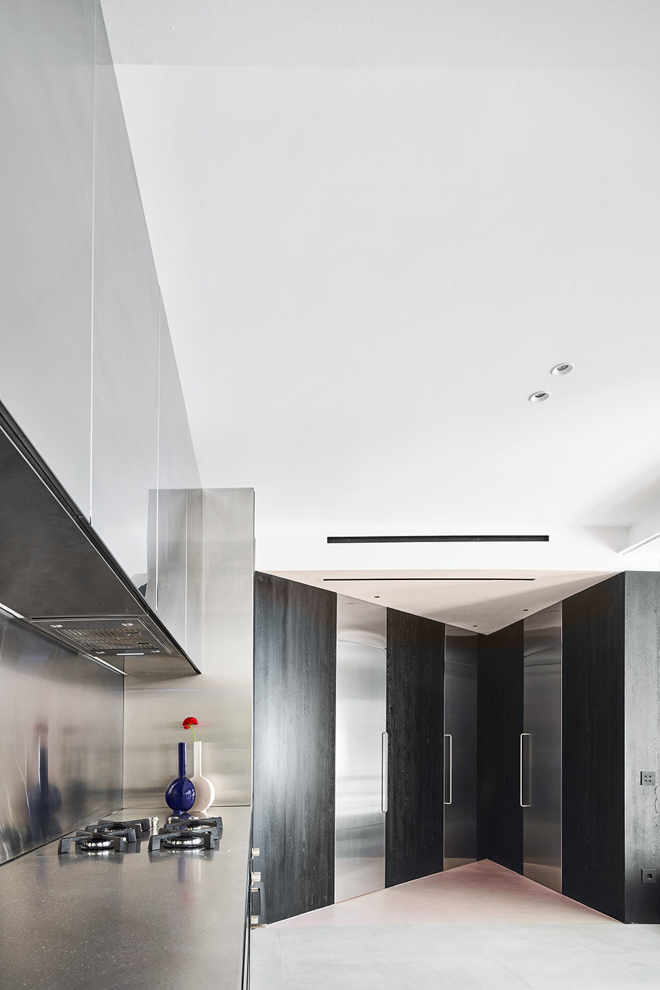 Residence 0110 by Raul Sanchez Architects