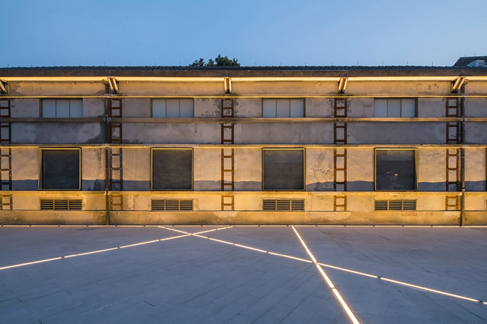 NORTH ZONE SILK FACTORY by OLI Architecture PLLC