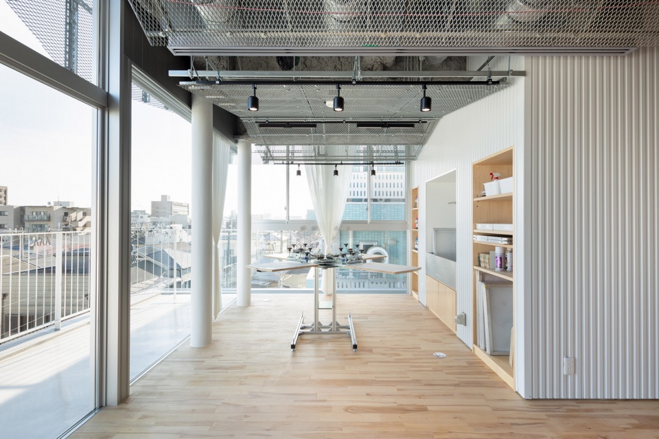 PALETTE Workspace for Continuous Employment Kosuke Bando Architects+nanometer architecture