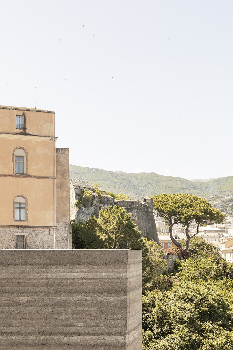 MANTINUM Buzzo Spinelli Architecture