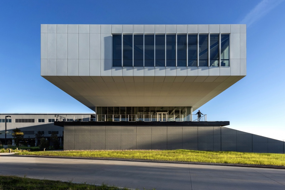 collin college technical campus texas by perkinswill
