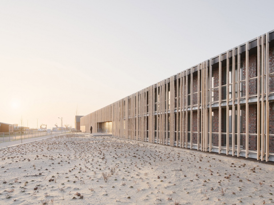 410 OFFSHORE BORKUM by Delugan Meissl Associated Architects
