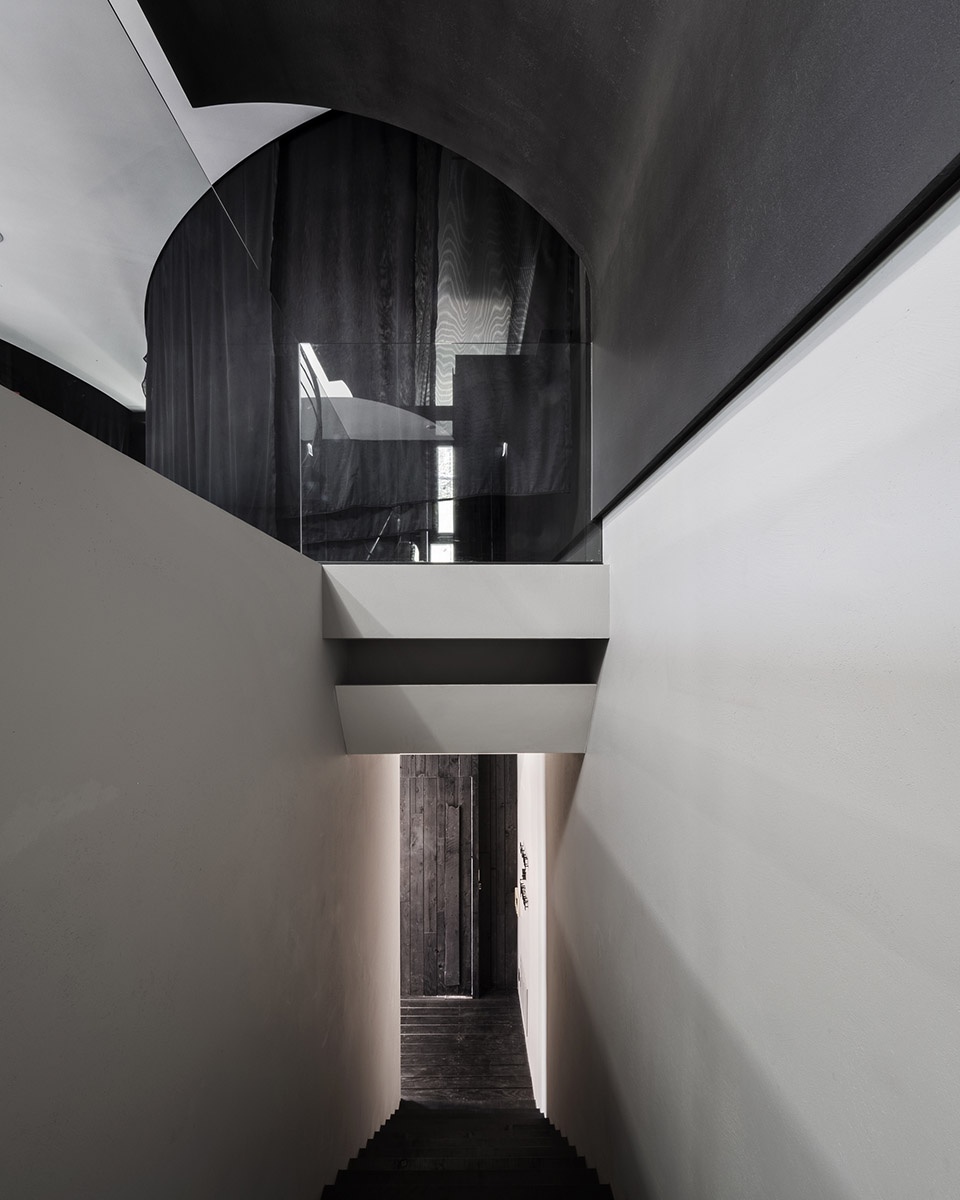 Carbon Field juliArt by Waterfrom Design