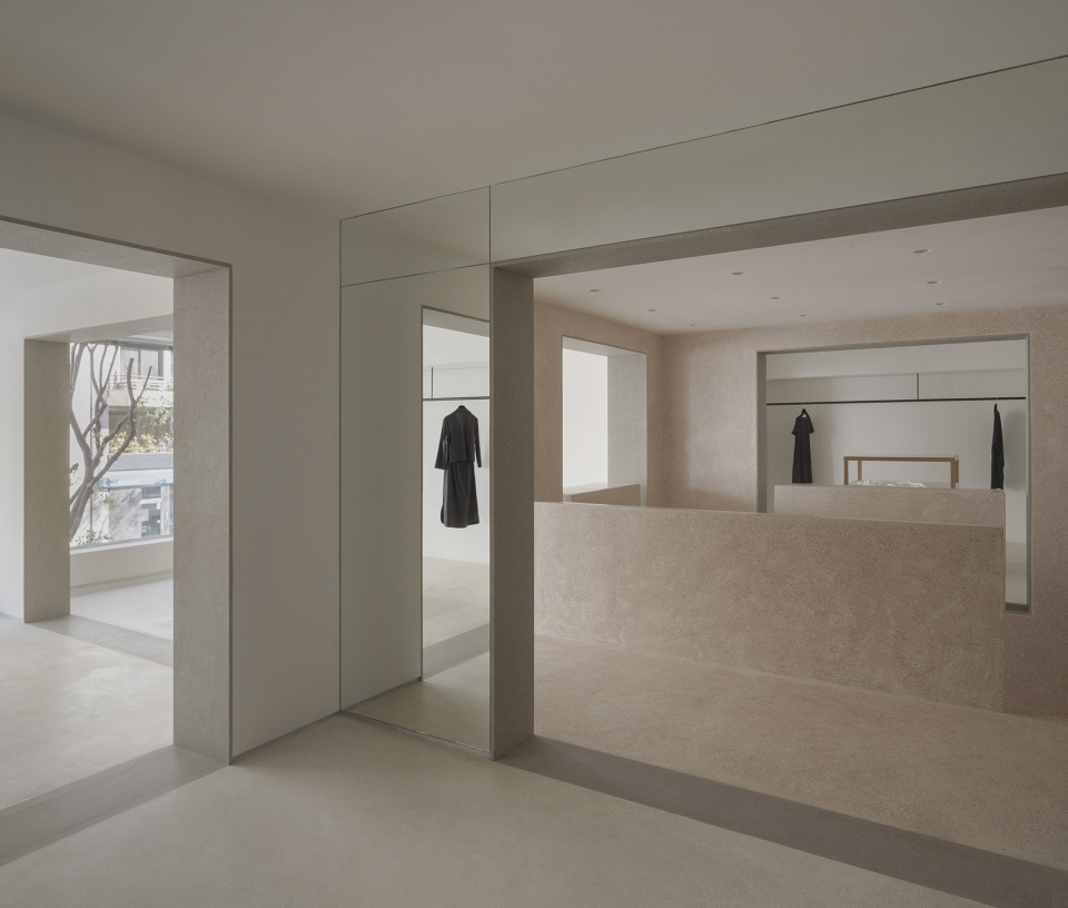 pau flagship store by estudio diir