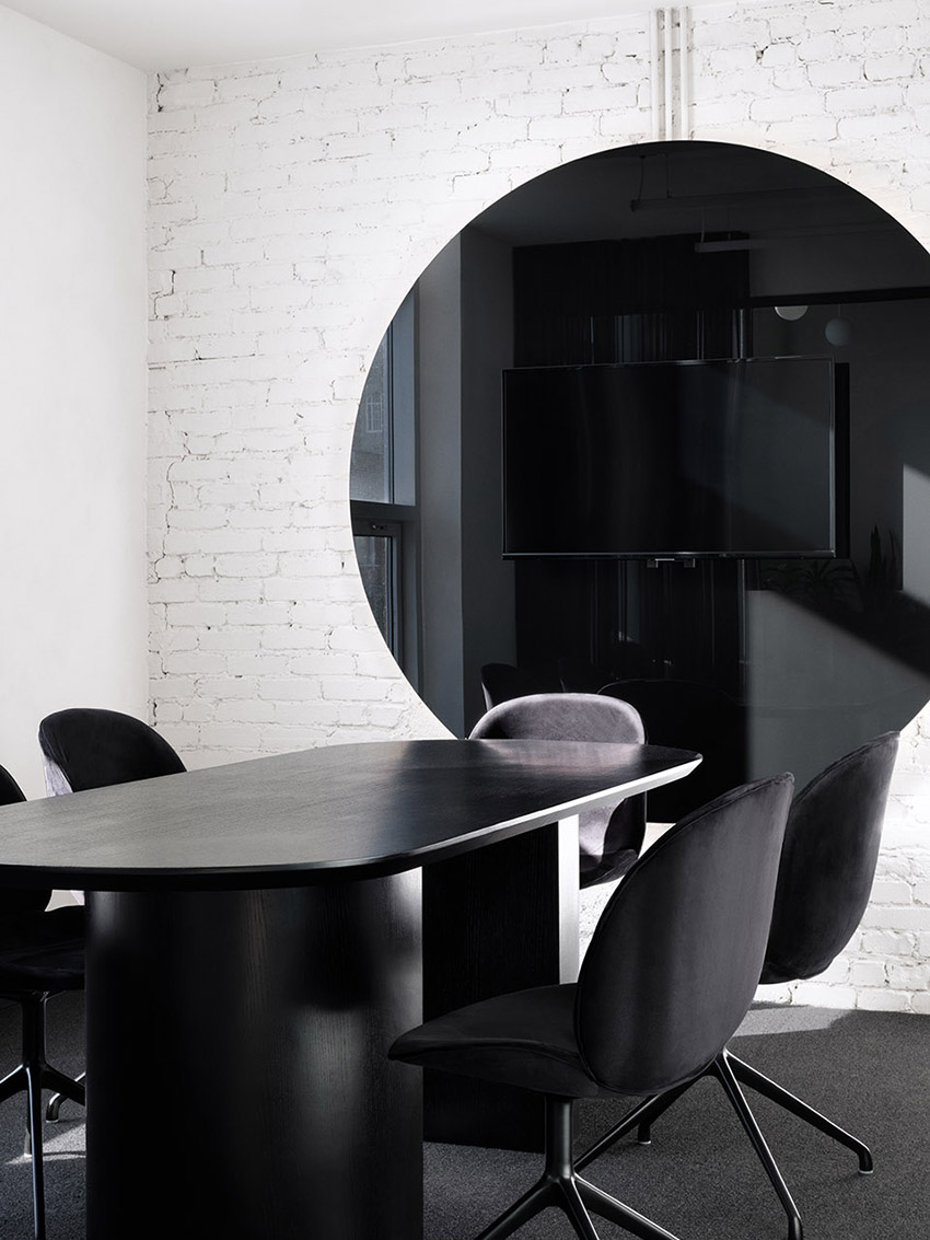 SPACIAL office space by IVY STUDIO INC 1