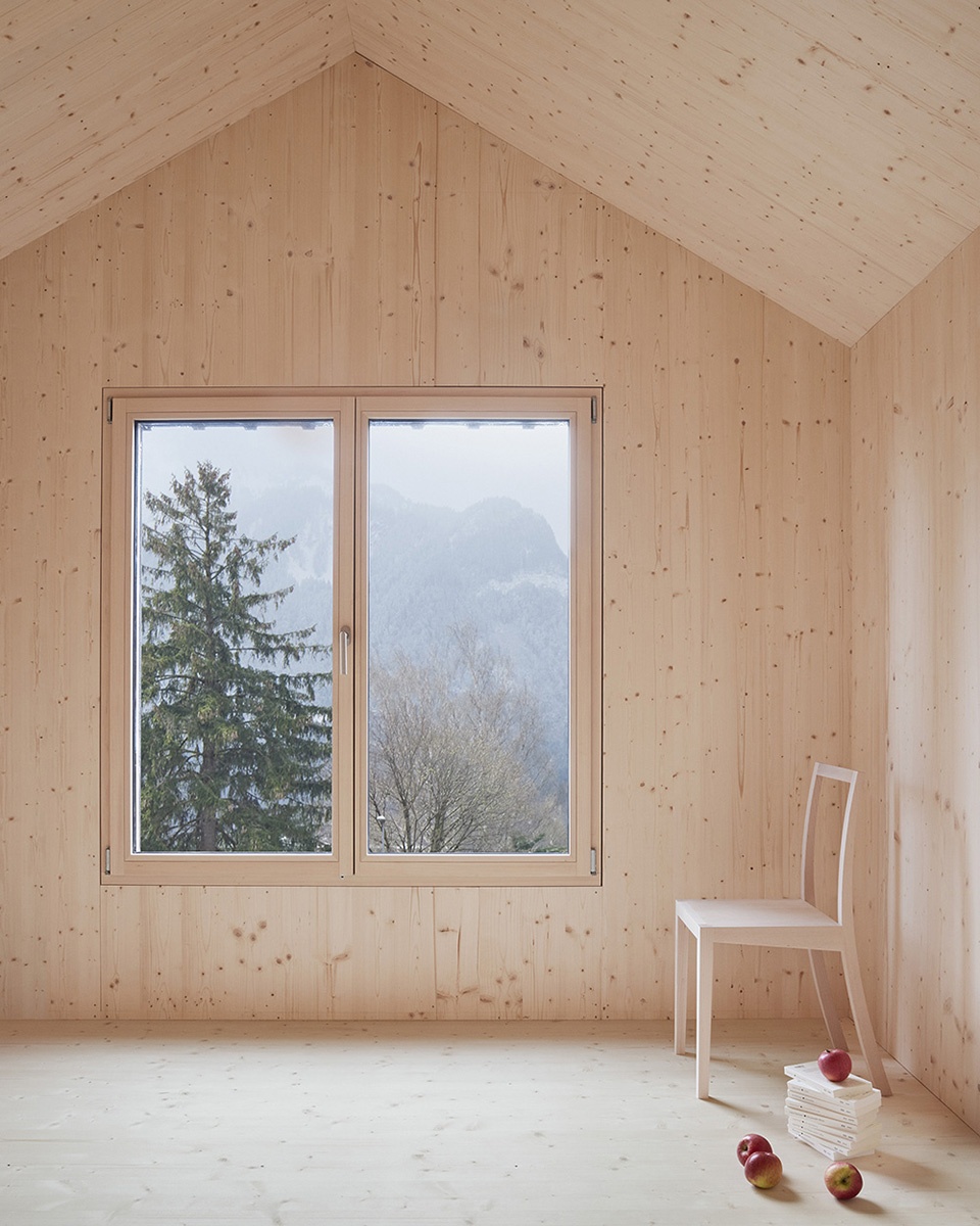 house made of spruce by mwarchitekten