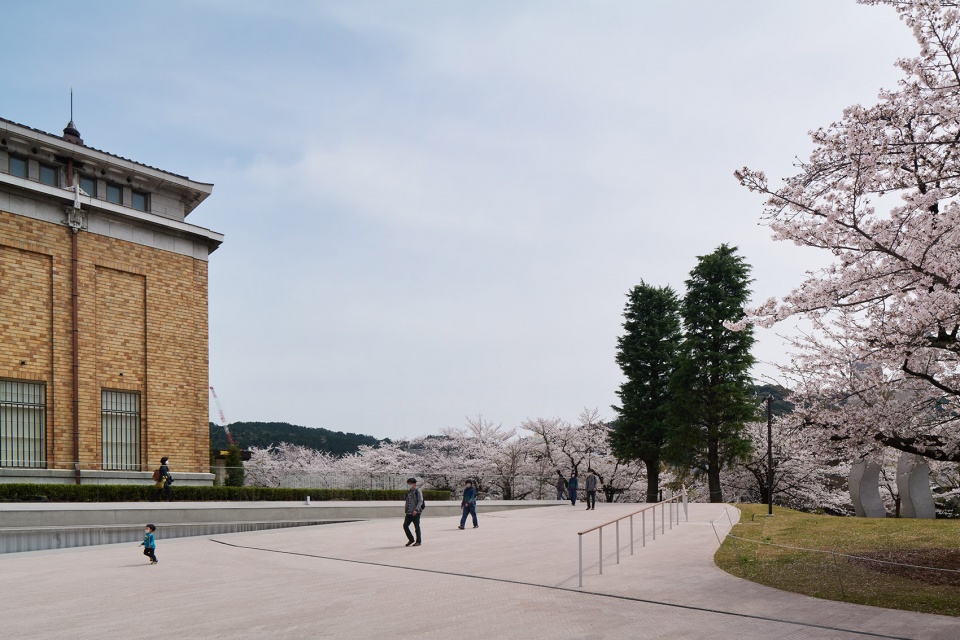 kyoto city kyocera museum of art by tezzo nishizawa architects