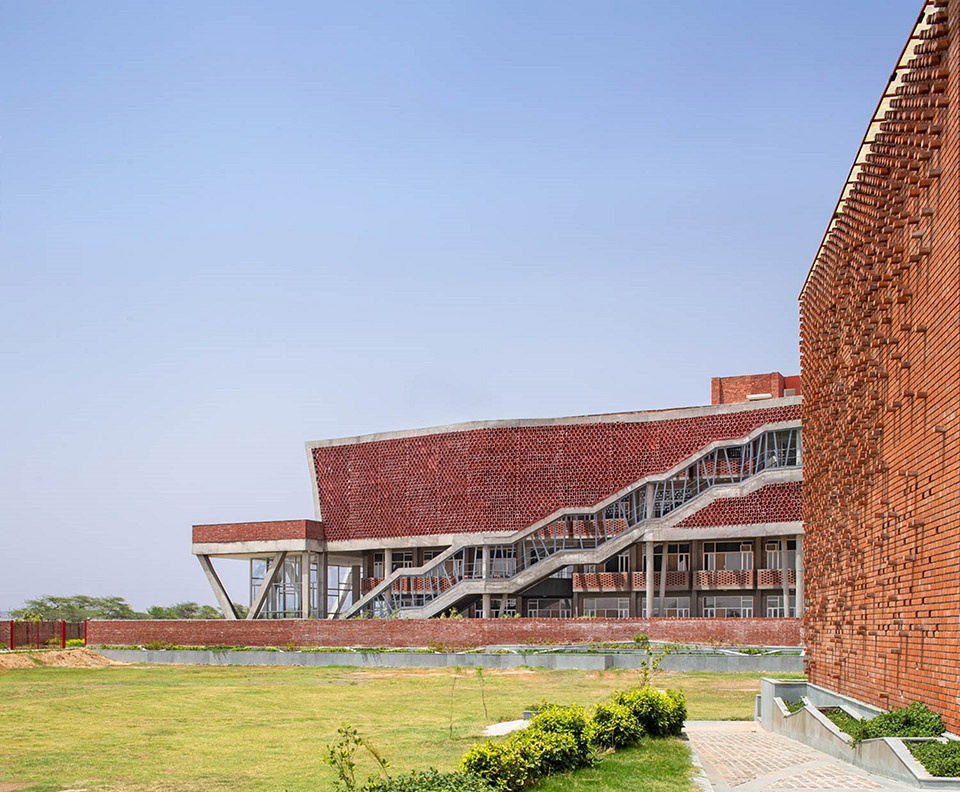 st andrews institute of technology and management girls hostel block by zero energy design lab