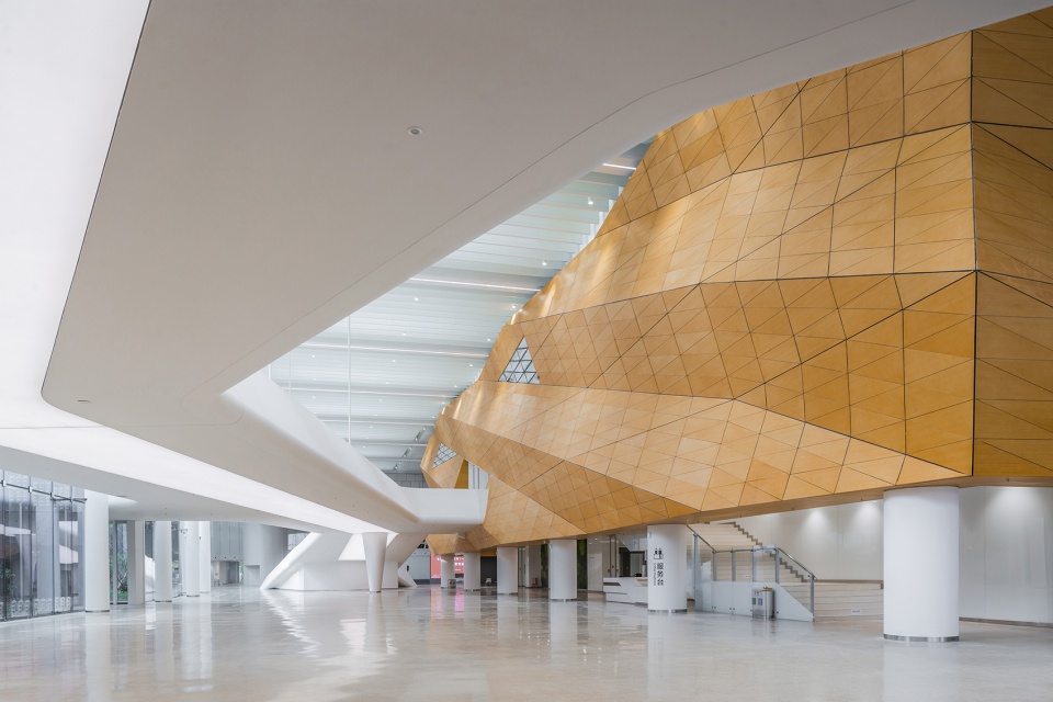 Suzhou Second Workers Cultural Palace by ARTS Group Co Ltd
