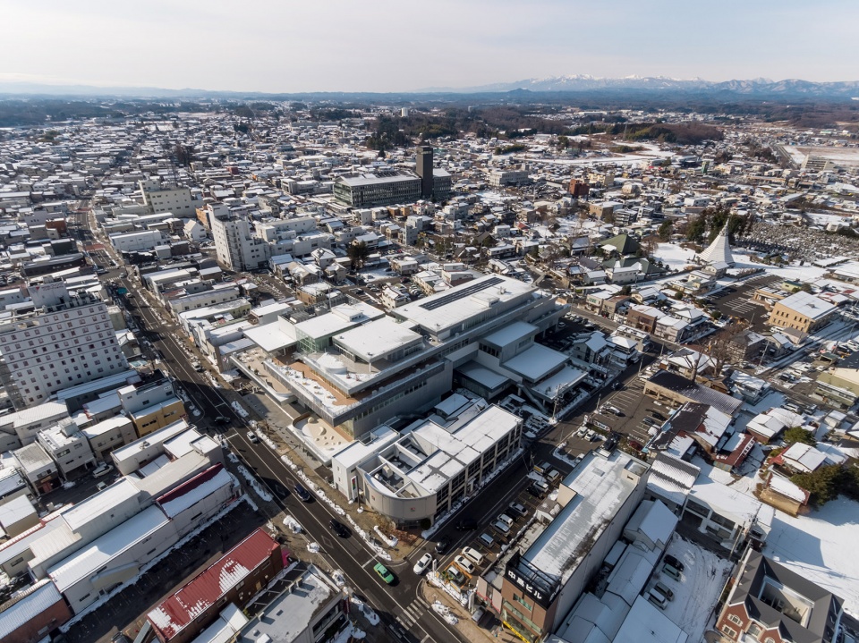 Sukagawa Community Center Unemori Architects