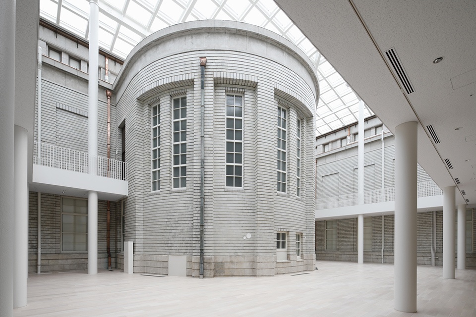 kyoto city kyocera museum of art by tezzo nishizawa architects