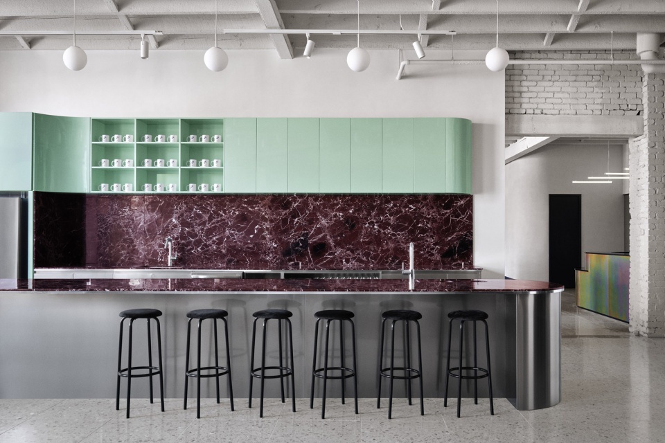SPACIAL office space by IVY STUDIO INC