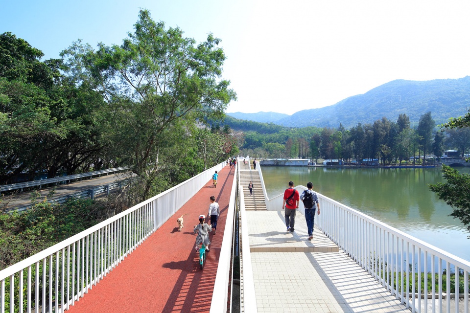 gooood archive footbridge