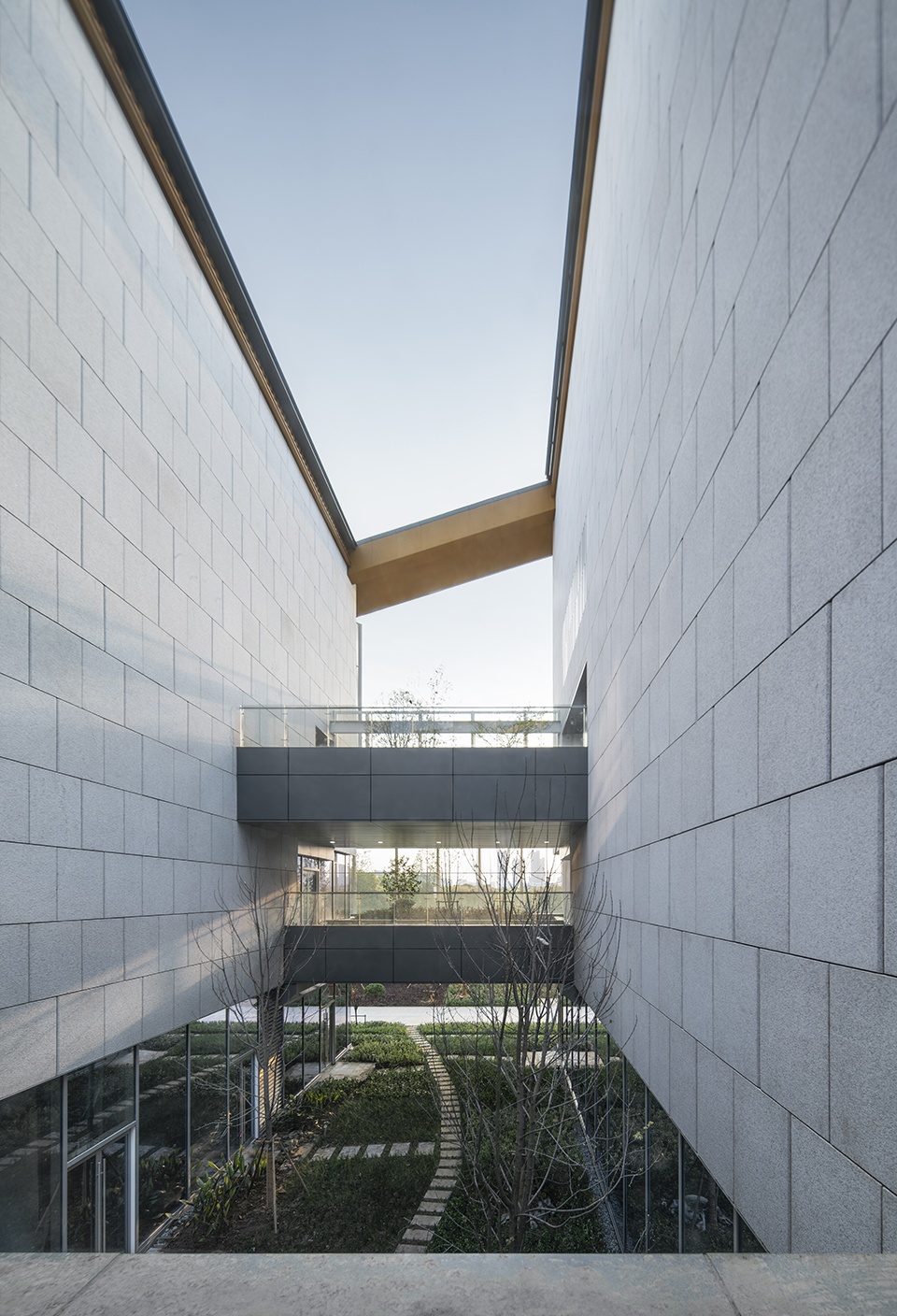 Suzhou Second Workers Cultural Palace by ARTS Group Co Ltd