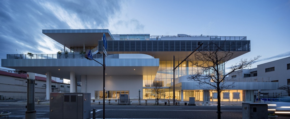 Sukagawa Community Center Unemori Architects