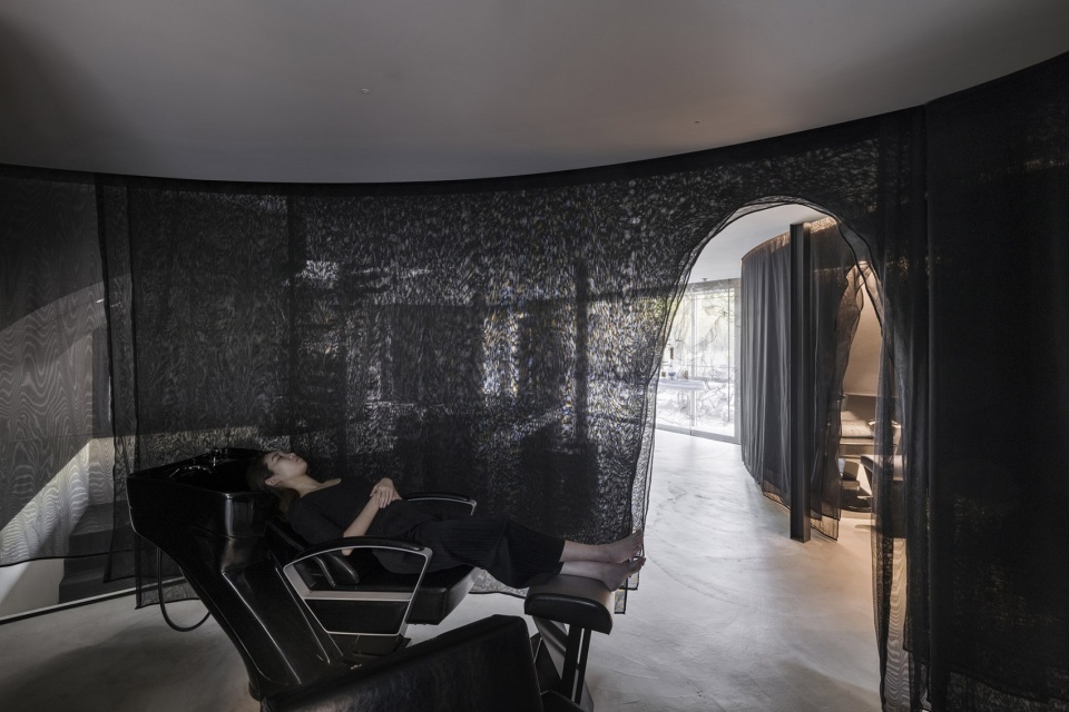 Carbon Field juliArt by Waterfrom Design
