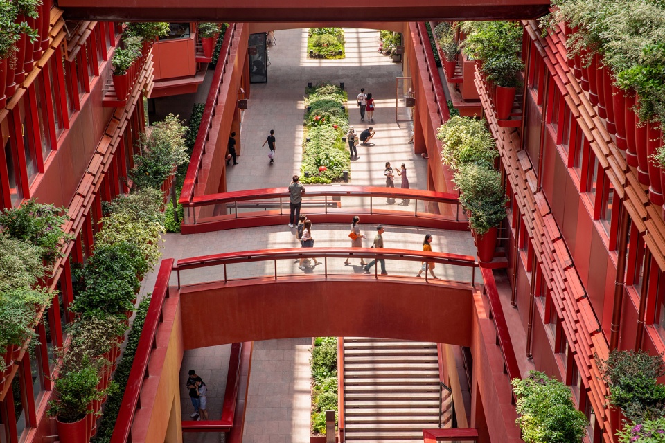 landscape architectural and living facade design for the roof by aspect studios