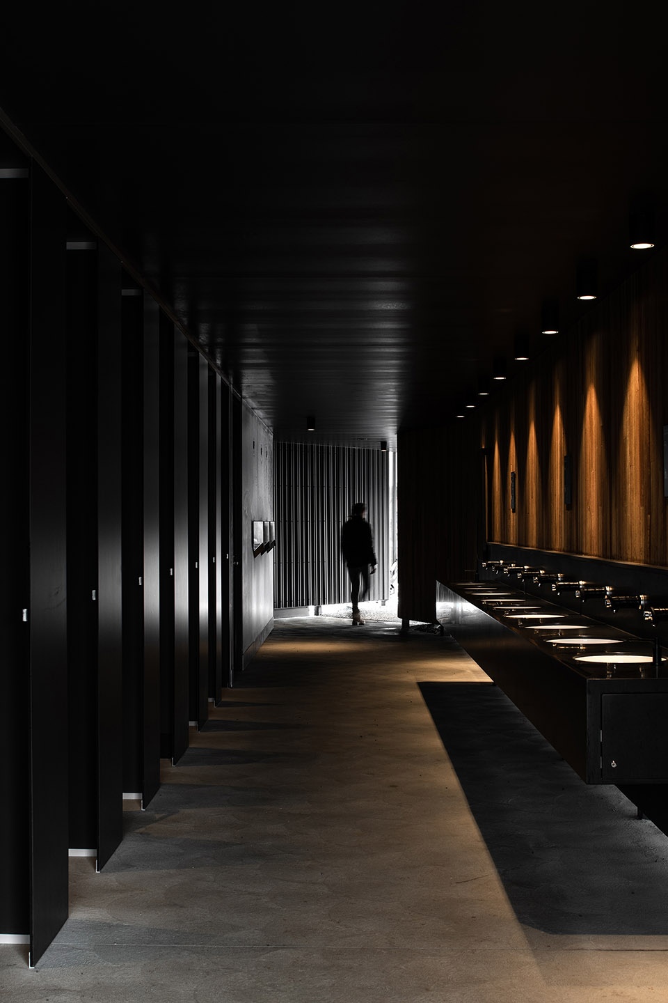 CRADLE MOUNTAIN VISITOR CENTRE by Cumulus