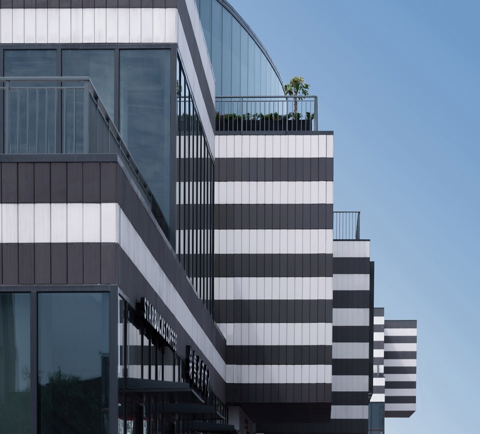 NEO Plaza Shanghai CLOU architects