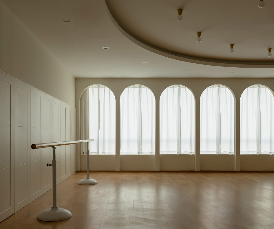 iris dance art space china by qisi design