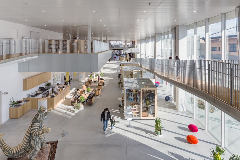 Sukagawa Community Center Unemori Architects