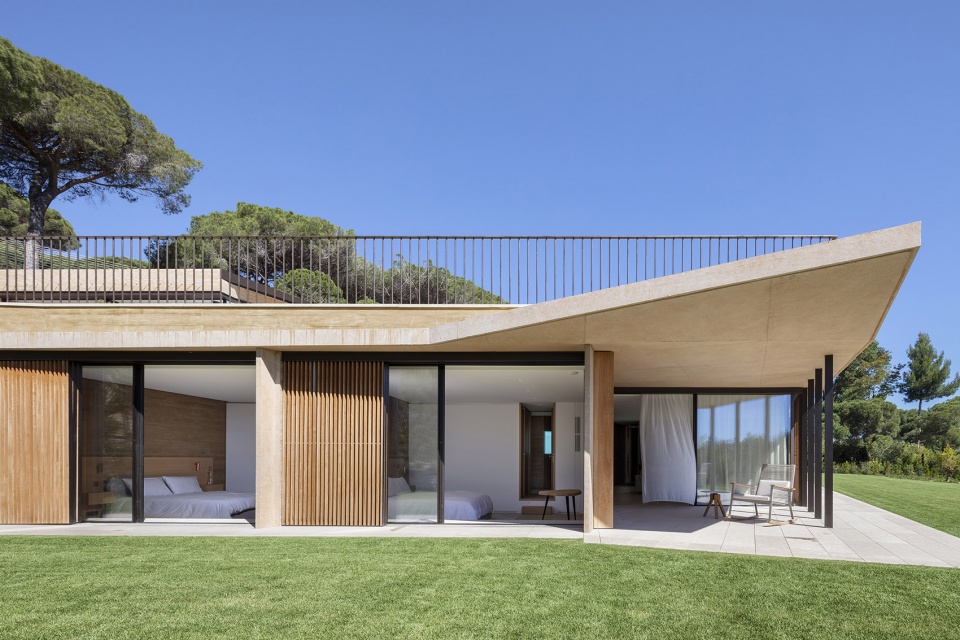 villa varoise south of france by nadaaa