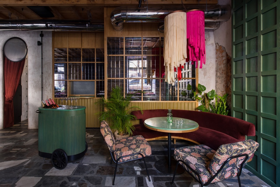 meow bar moskow by paum family