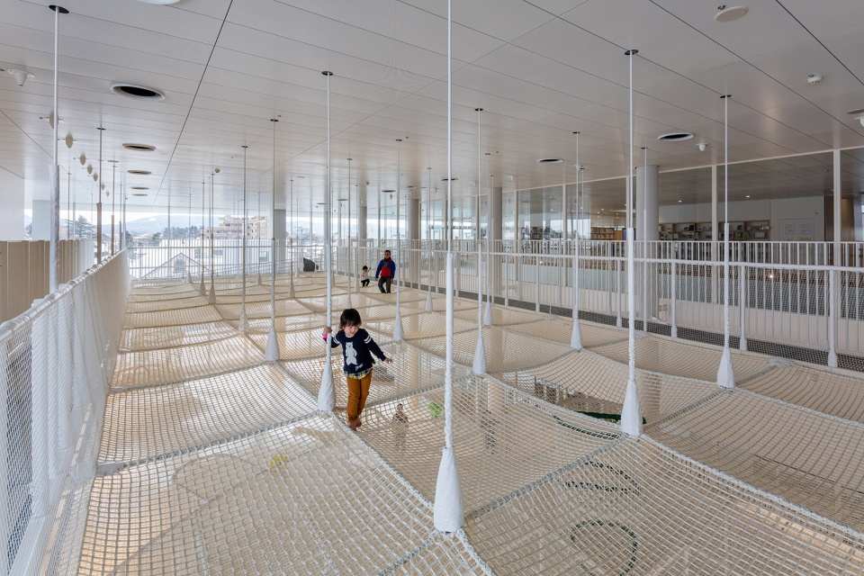 Sukagawa Community Center Unemori Architects