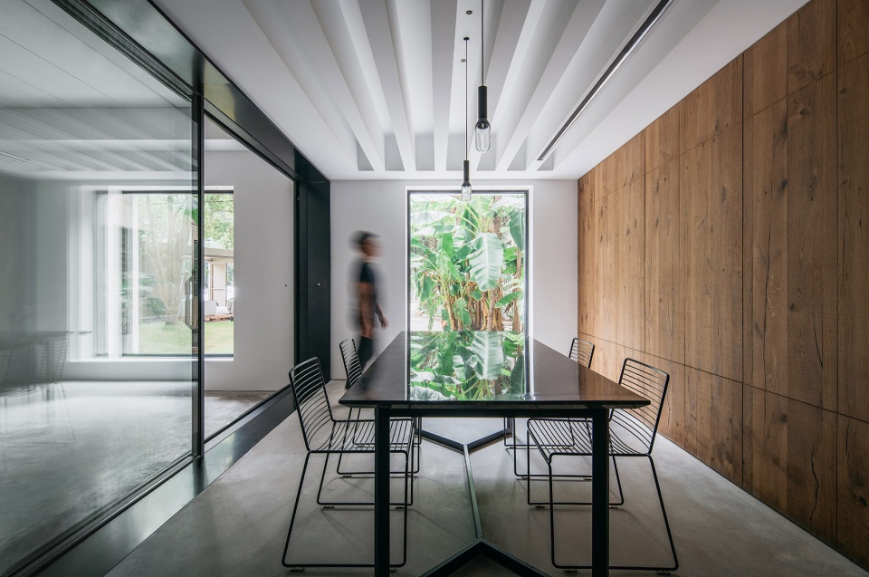 the belgian house shanghai by raams architecture studio