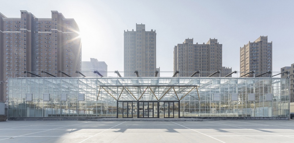 temporary site of shengli market china by luo studio