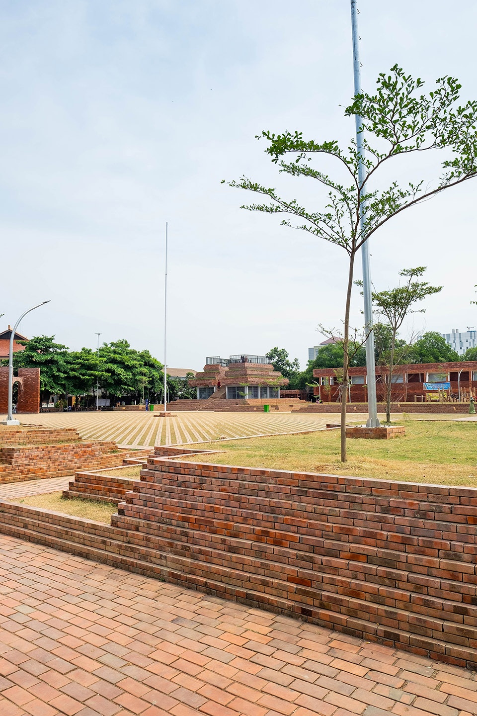 alun alun kejaksan square by shau indonesia