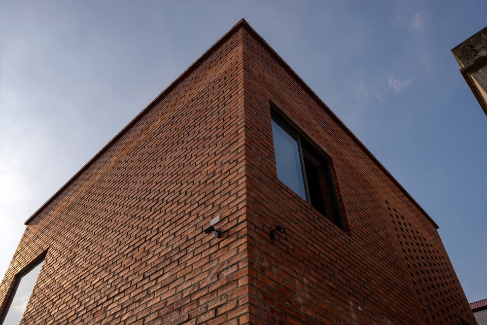AGRINESTURE by H P Architects