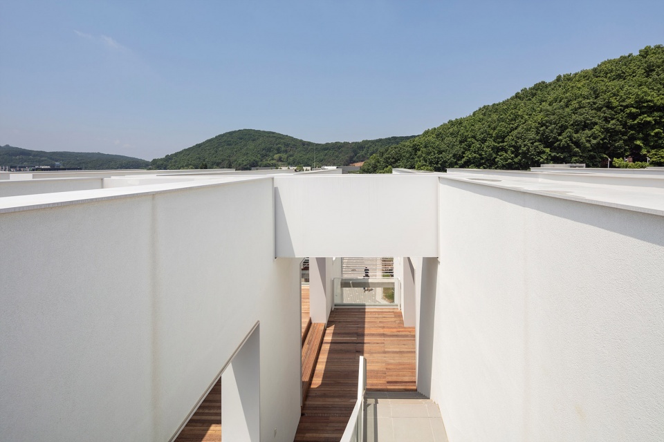 Heyri Chronotope Wall by UNSANGDONG Architects Cooperation