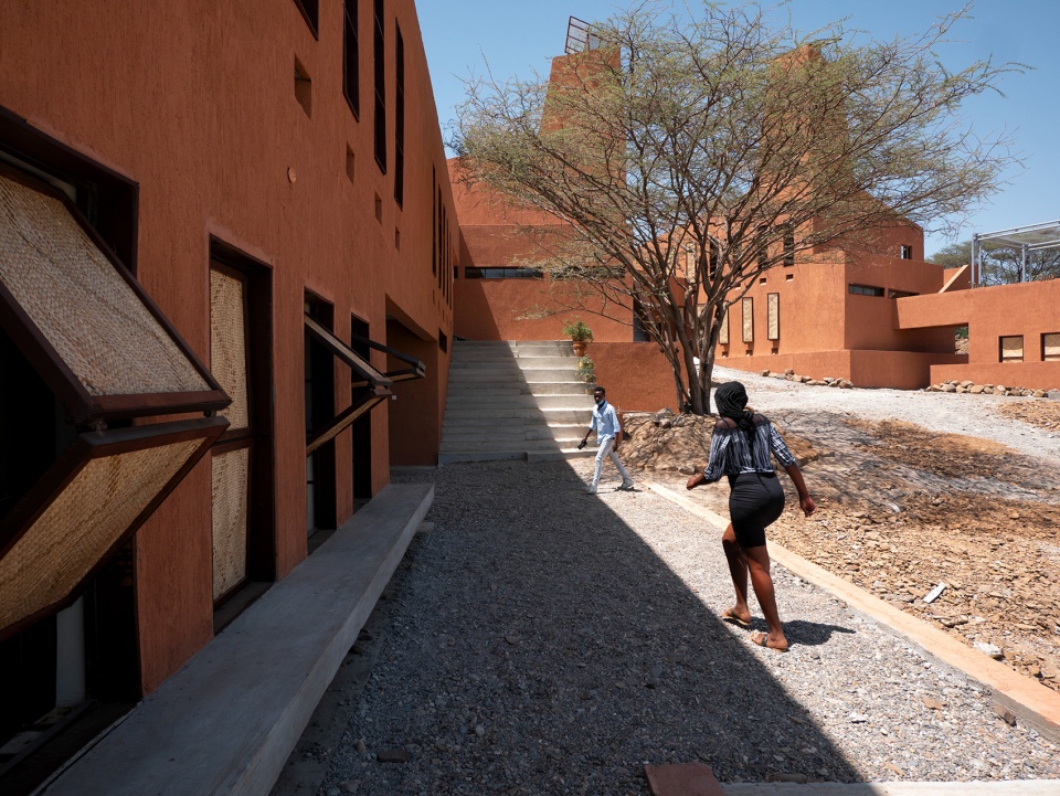 startup lions campus by kere architecture