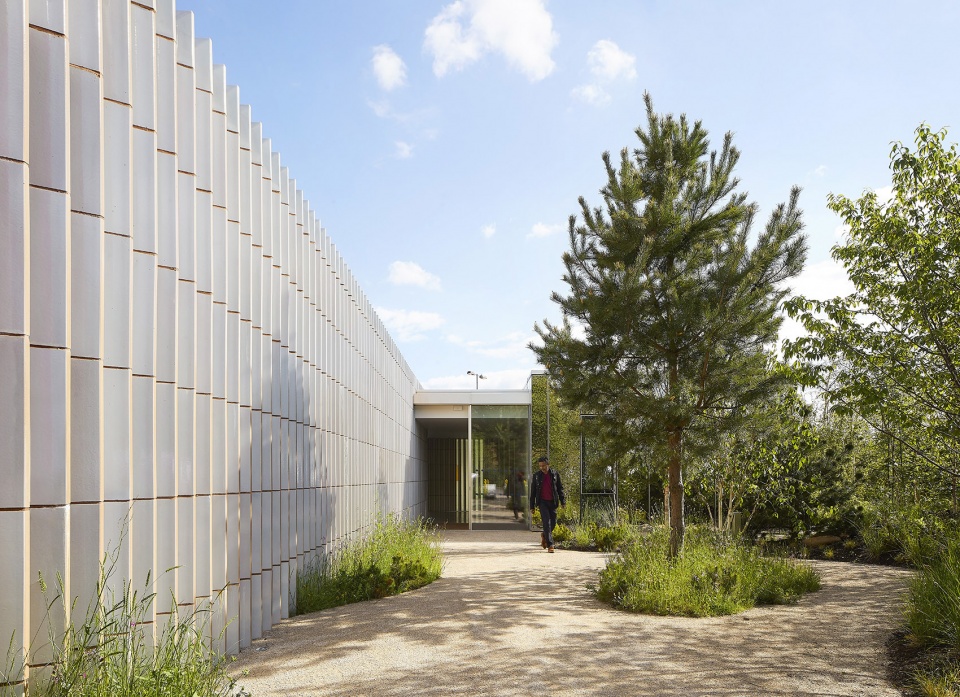 Maggie s centre Southampton by AL A