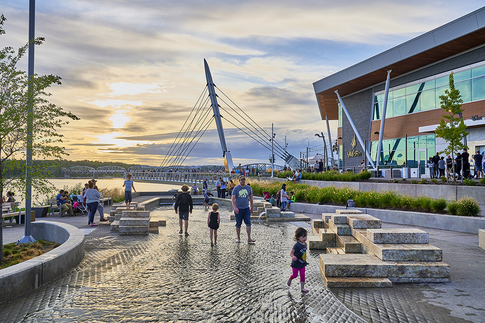 vancouver waterfront park by pwl partnership