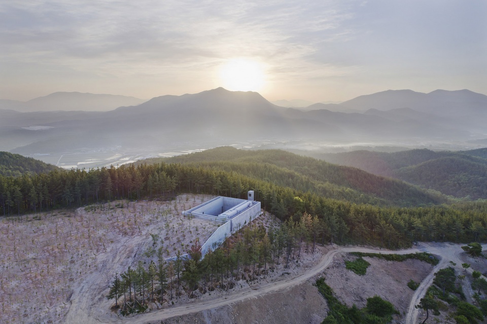bugye arboretum sayuwon myungjeong by iroje architects planners