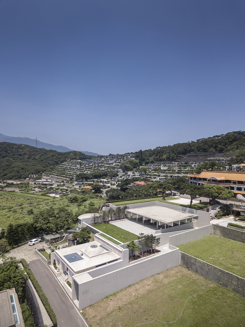 Chia Ching Mausoleum by alvaro Siza Carlos Castanheira