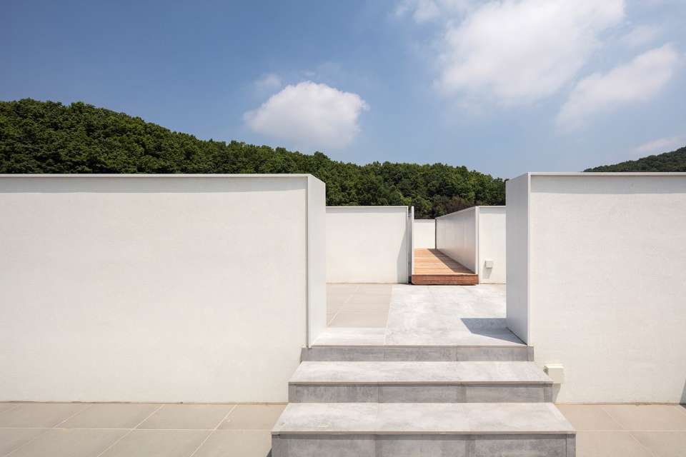 Heyri Chronotope Wall by UNSANGDONG Architects Cooperation