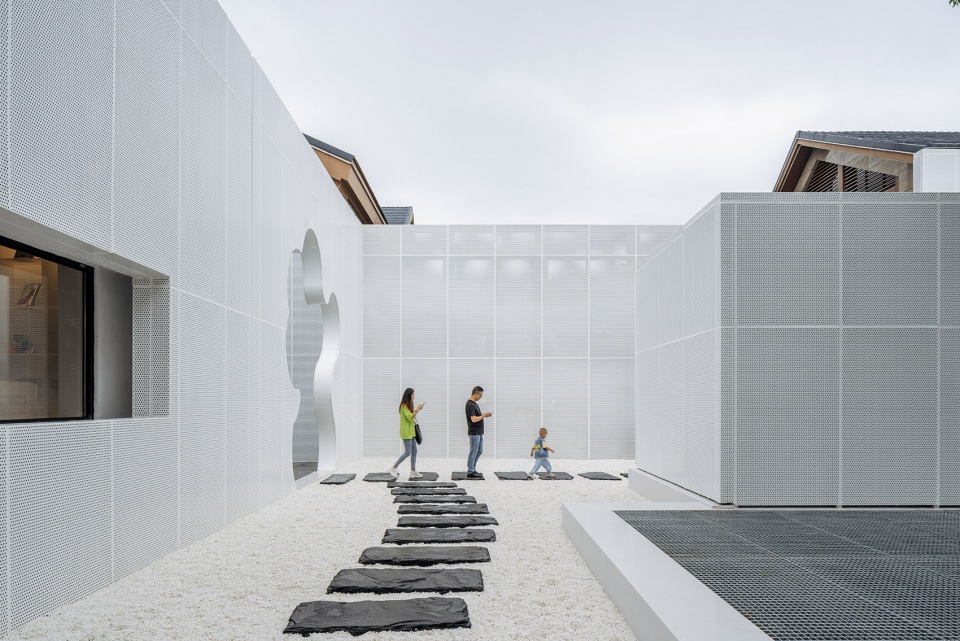books in clouds china by wutopia lab