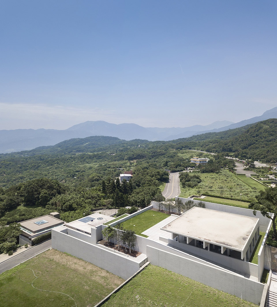 Chia Ching Mausoleum by alvaro Siza Carlos Castanheira