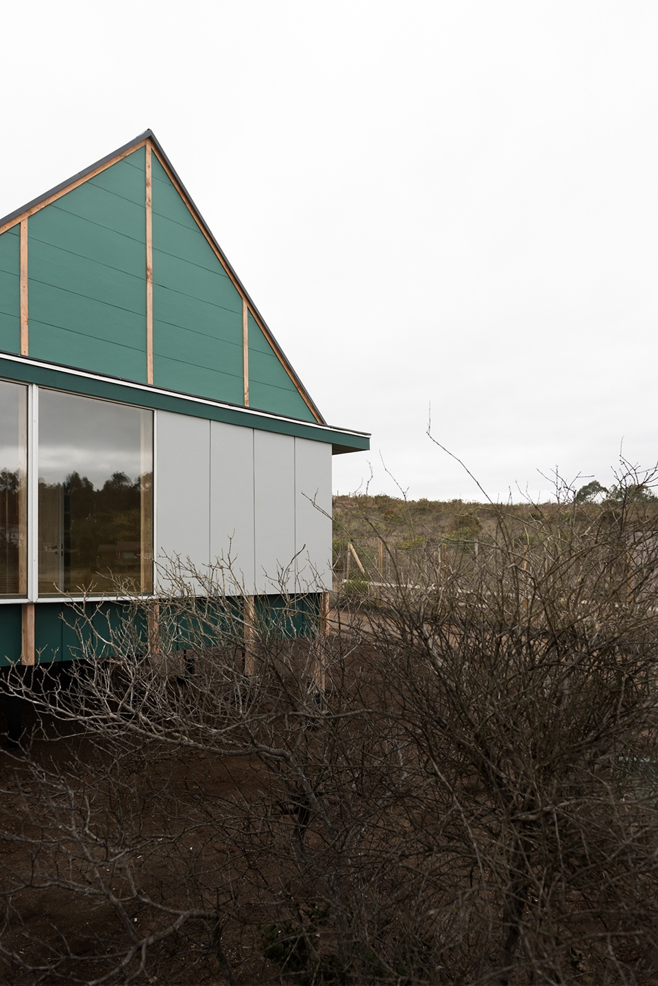 sp house by rodrigo valenzuela jerez