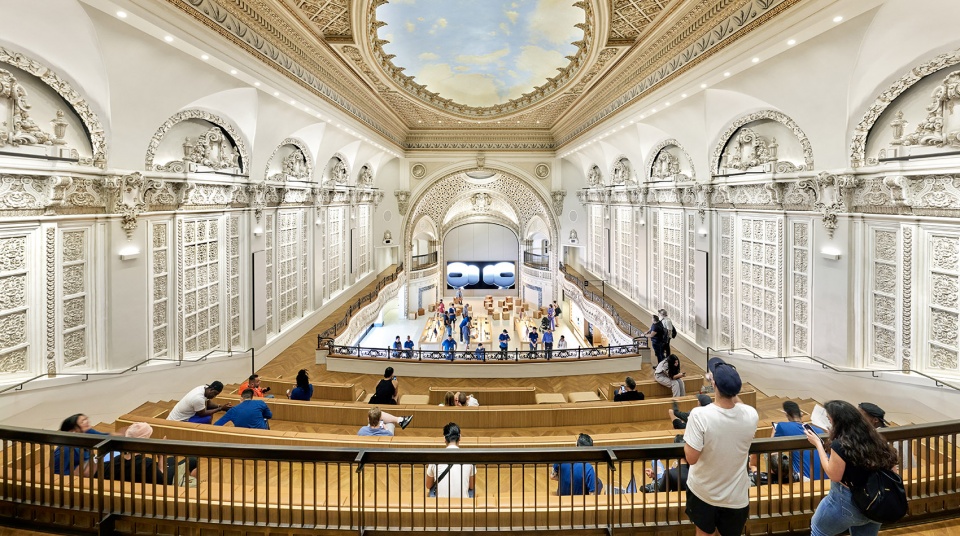 Apple Tower Theatre by Foster Partners
